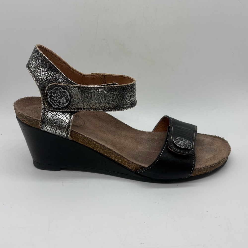 Taos Carousel Wedge Cork Sandal Black Silver Sz EU 37 US 6 Ankle Strap Comfort - Picture 1 of 9